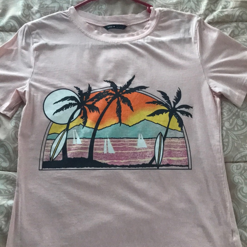 Shein - Light Pink T-shirt - Palm Tree Beach scene